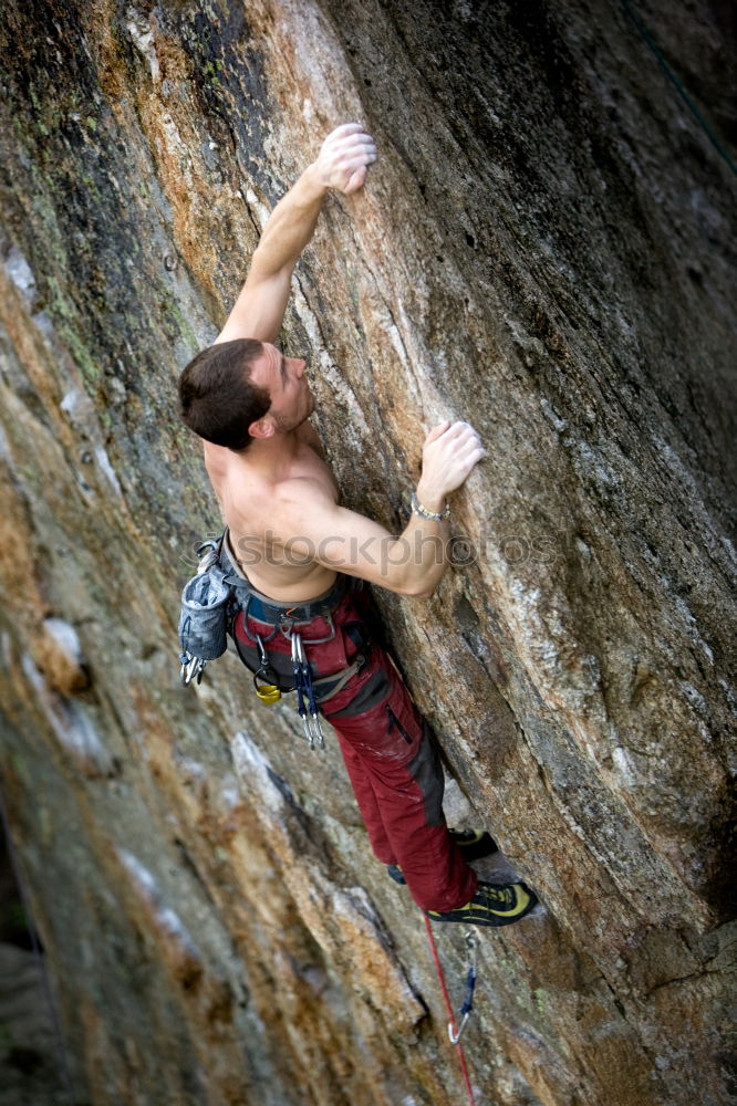 Similar – hang on Bergsteigen