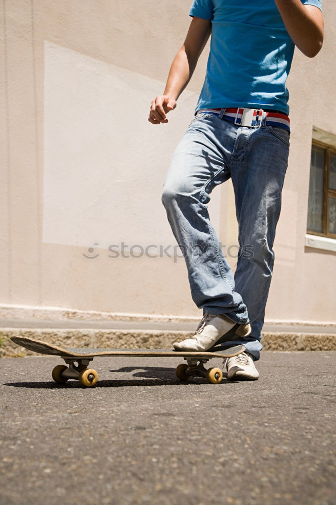 Similar – Skater Four Wolken