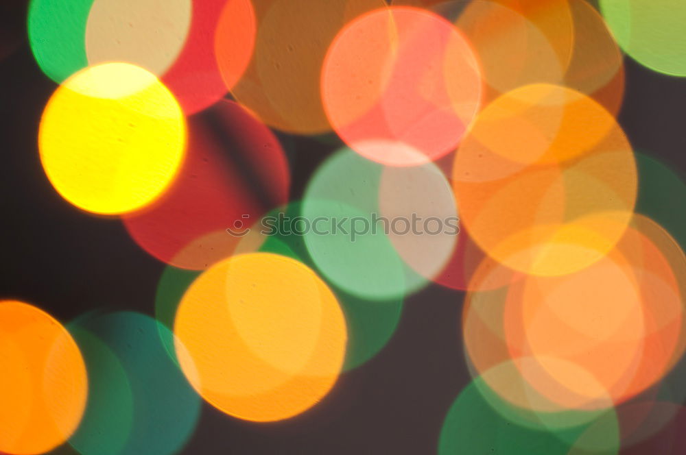 Weihnachtsbeleuchtung Bokeh Hintergrund. Defokussierter Weihnachtshintergrund