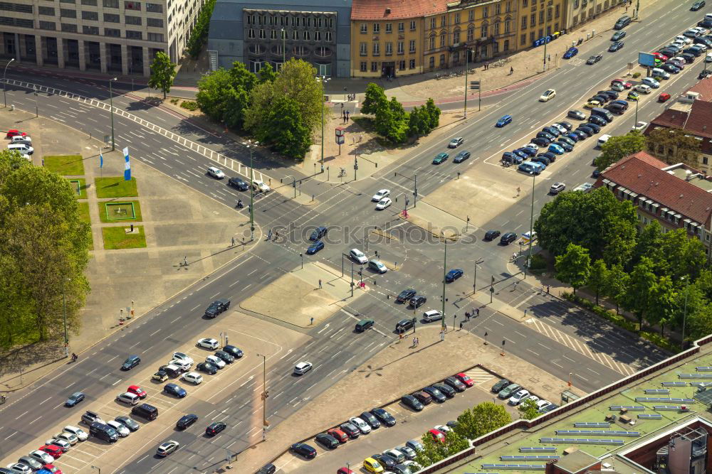 Similar – Ausblick auf Berlins Verkehrsstraße