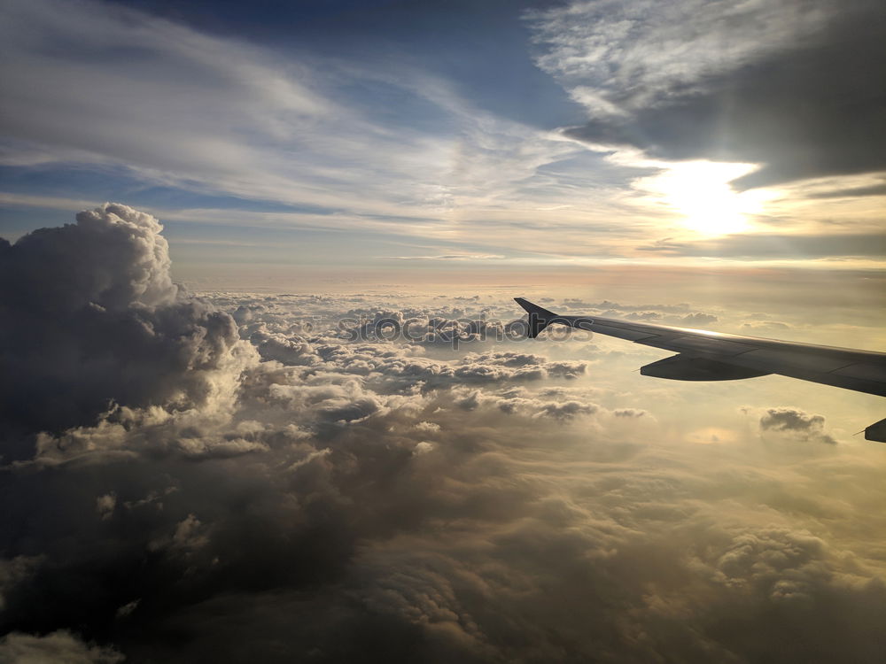 Similar – Abflug Flugzeug Licht