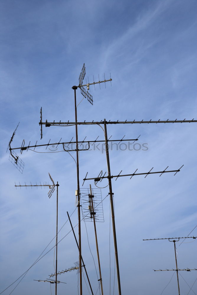 Similar – the telefunken Antenna