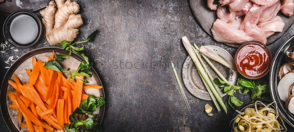 Wok Topf mit vegetarischen Zutaten. Asiatische Küche