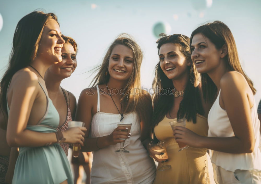 Similar – Foto Bild Freundinnen in traditioneller bayerischer Kleidung Dirndl oder Tracht mit Schenk mir dein Herz, Du bist die beste auf Lebkuchenherz auf dem Oktoberfest geschrieben