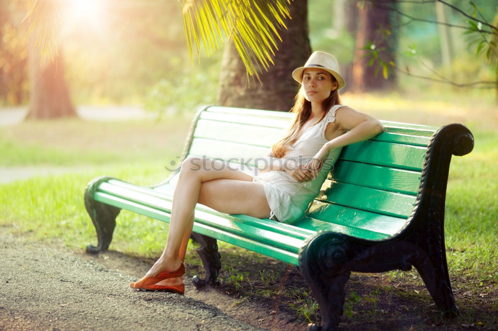 Portrait of pretty woman smiling in nature