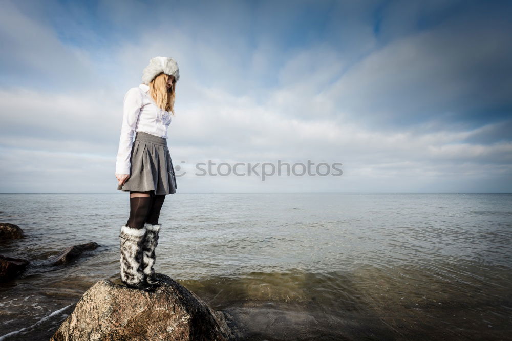 On the sea-path Feminine 1