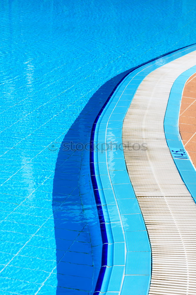 Similar – Foto Bild blau in blau Wassersport