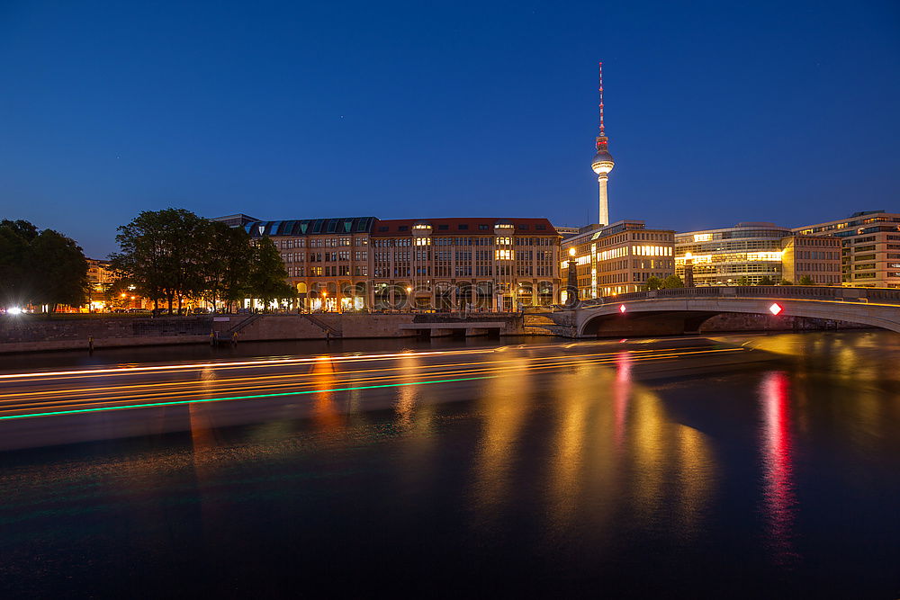 Bode-Museum bei Nacht