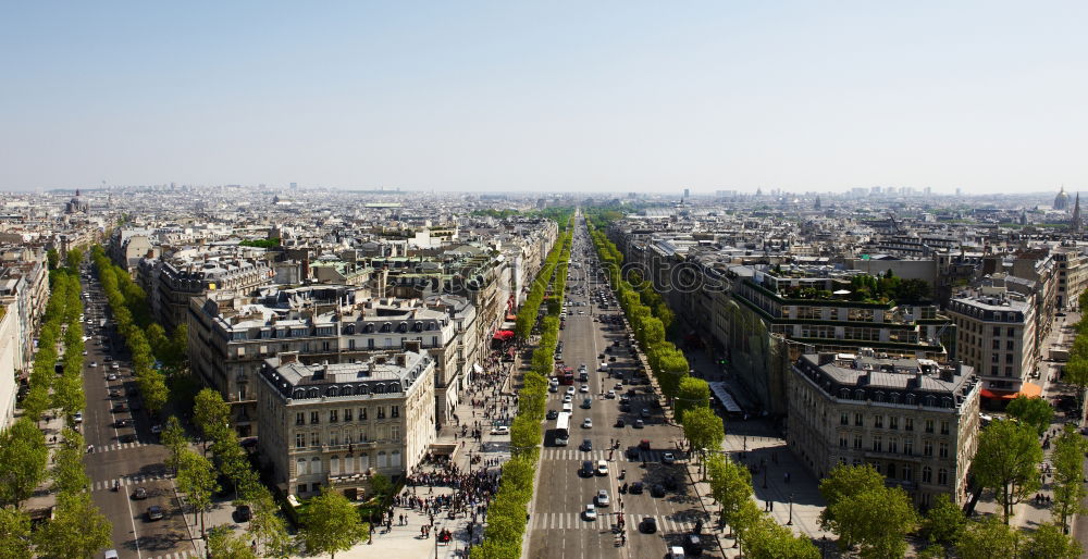 Similar – Straße des 17 Juni mit Blick auf die Siegessäule