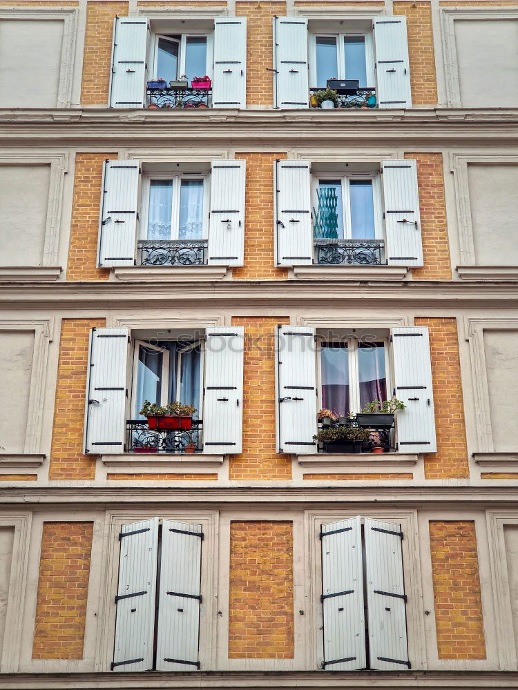 Similar – Foto Bild Fenster auf, Fenster zu