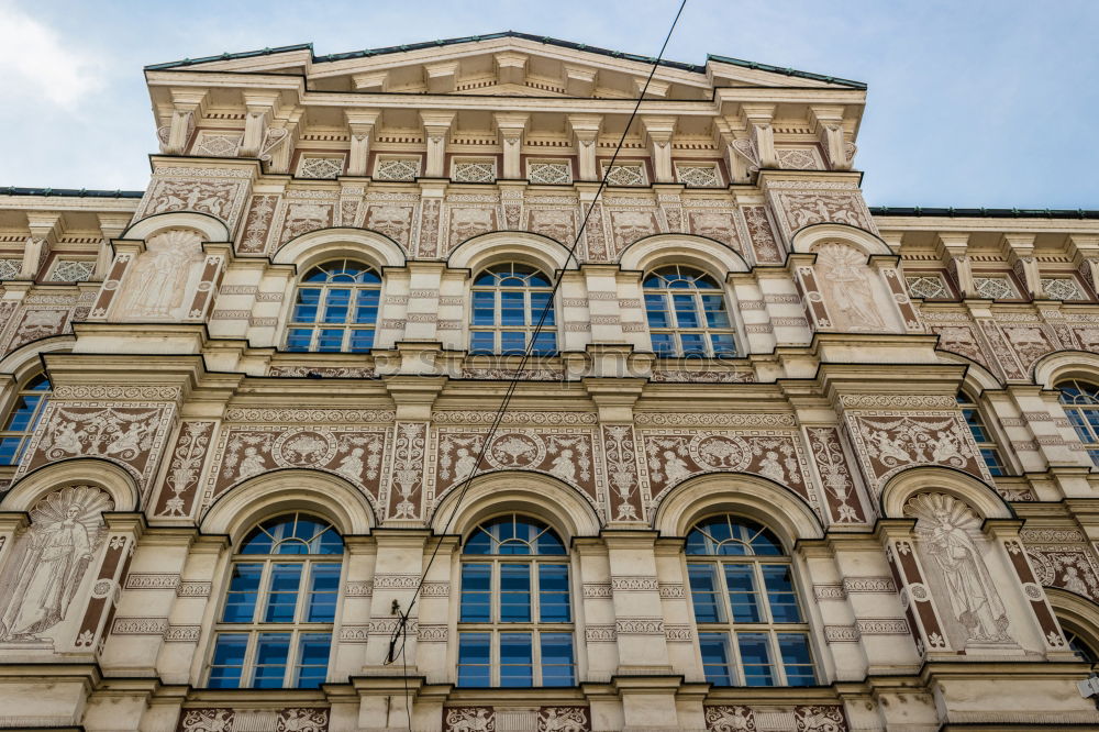 Similar – Foto Bild Dickes B Rathaus Gebäude