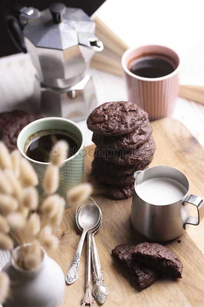 stack of chocolate chip cookies