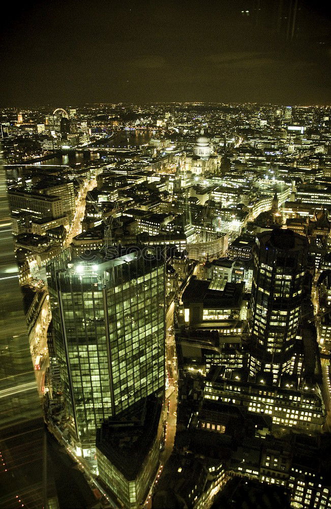 Similar – Foto Bild Nachtschicht Canary Wharf