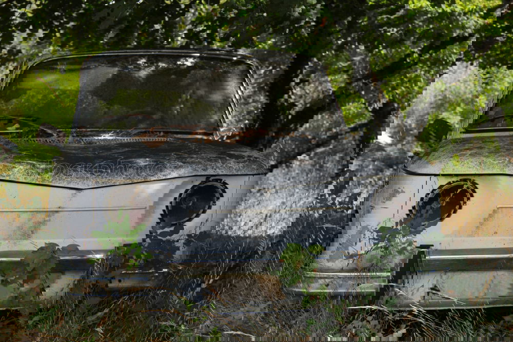 Similar – Foto Bild der mann is doof das auto rockt