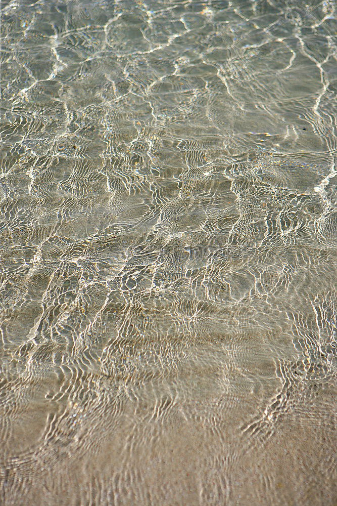 Similar – watery light Light Waves