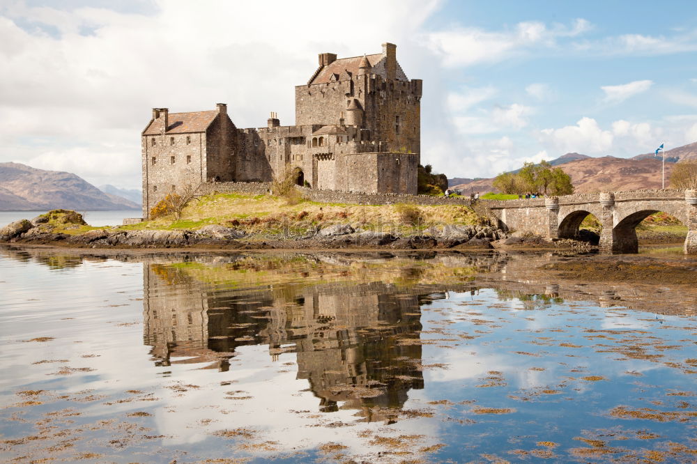 Similar – Eilean Donan