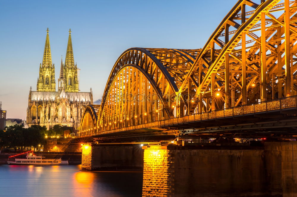 Cologne Cathedral with bridge