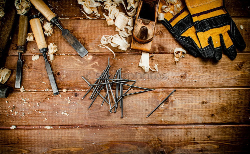 Similar – Holzbearbeitungswerkzeuge auf Holztisch