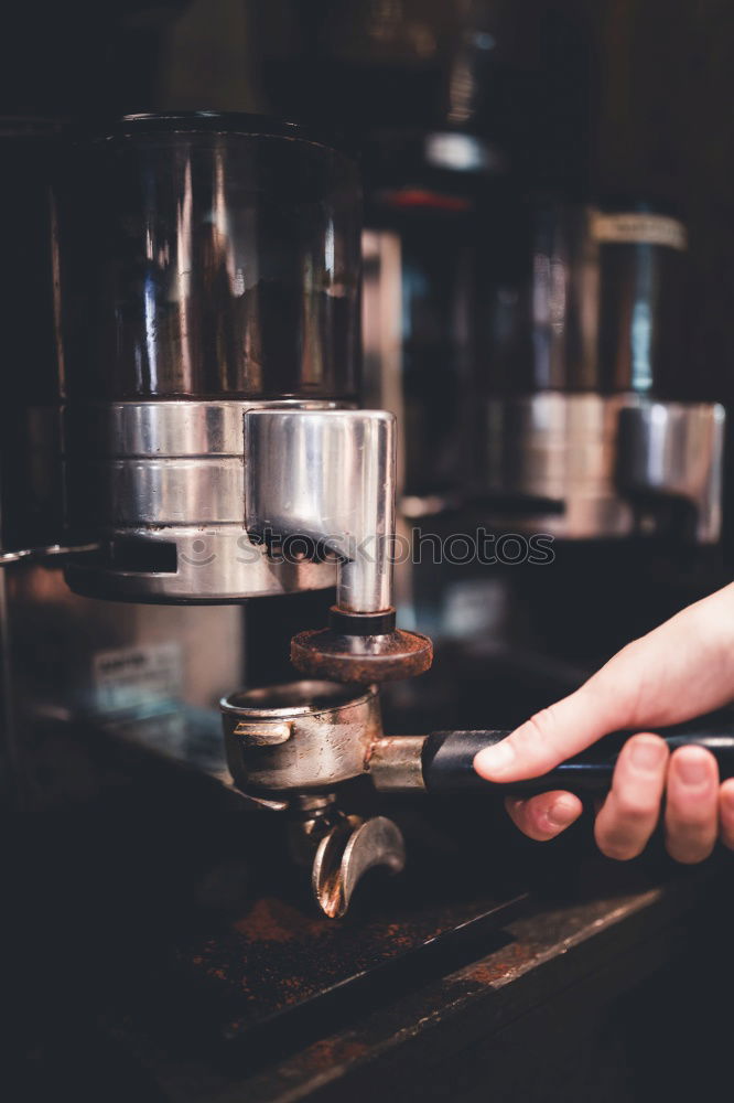 Preparation of a coffee with a barista coffee machine