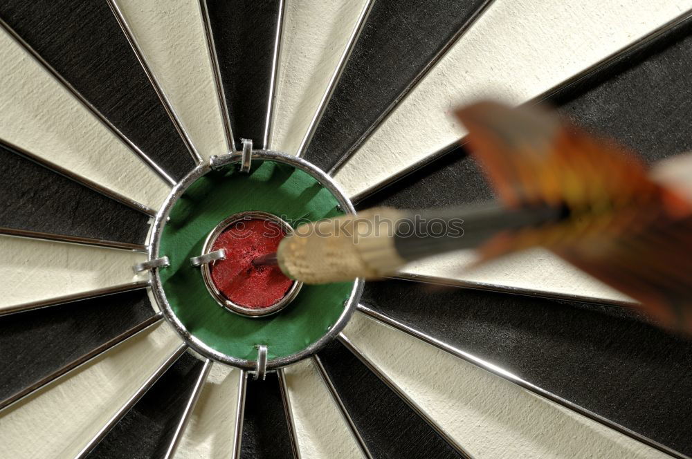 Similar – volltreffer! Darts