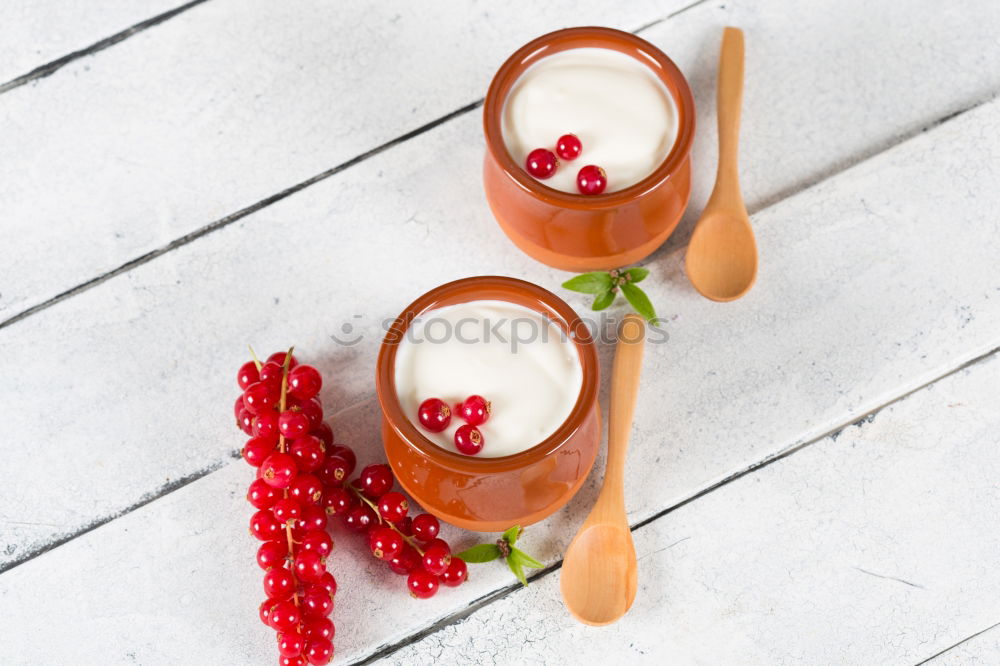 Fresh Orange Juice with Berries