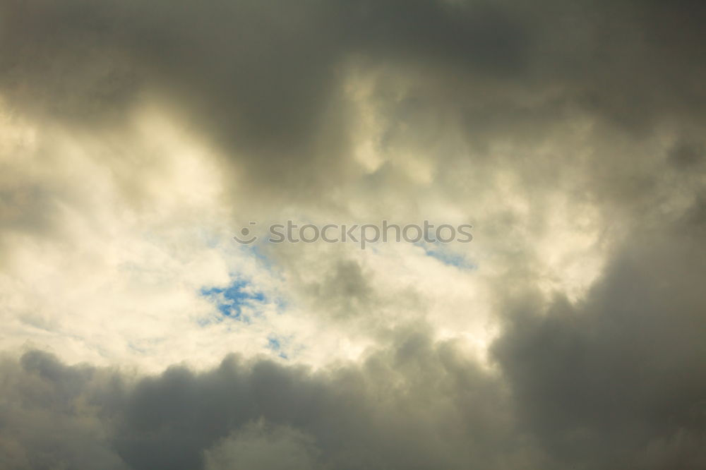 Similar – VERFOLGUNG Flugzeug Wolken