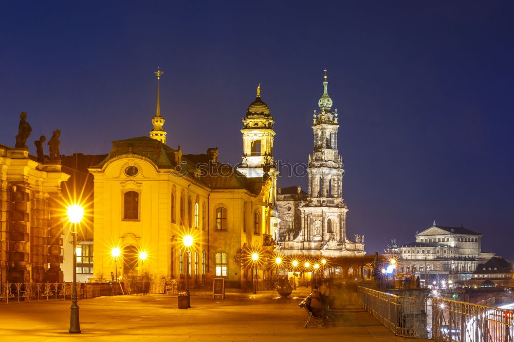 Similar – Foto Bild Nachts(ch)icht Dresden