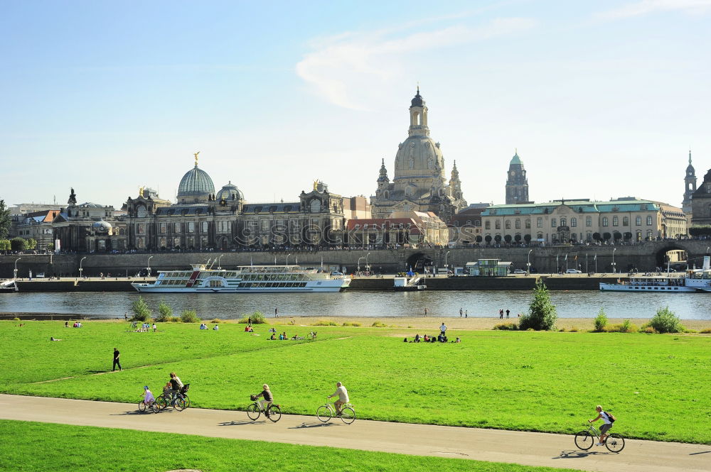 dresden in the glamour of the frauenkirche