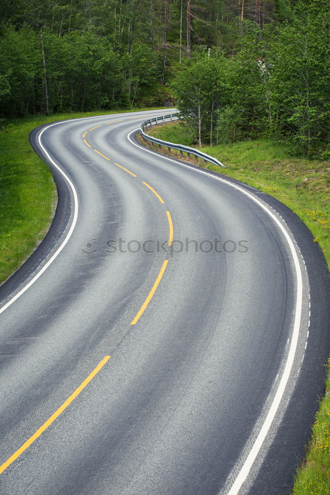 Similar – carriageway Environment