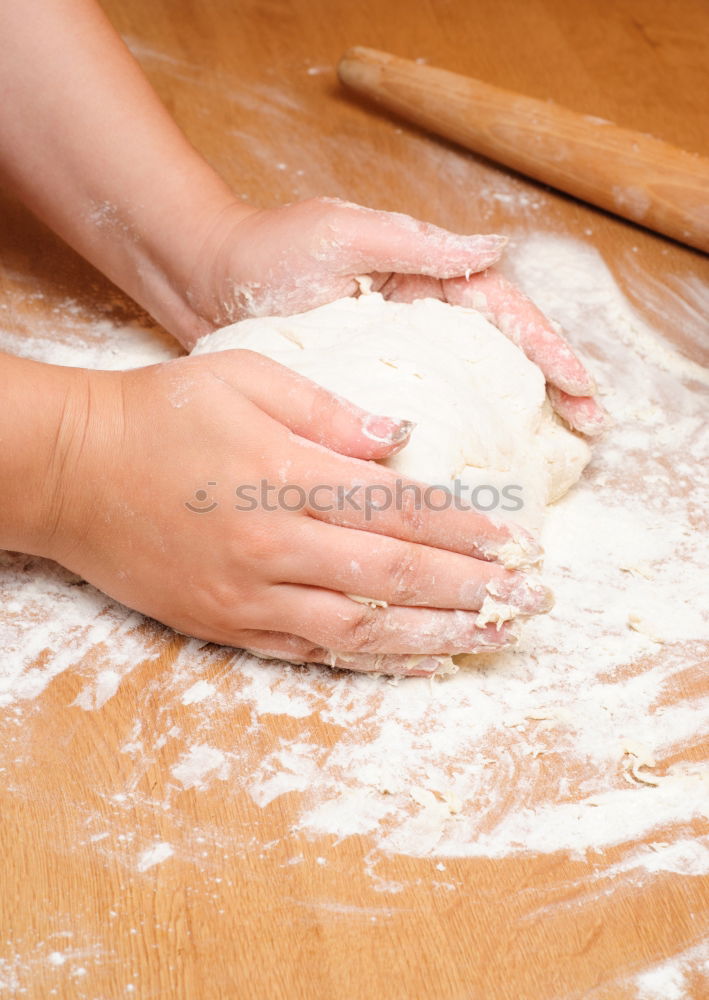 Make your own ravioli with dough roll