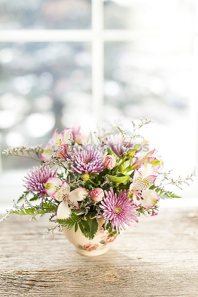 Similar – Foto Bild helle Hortensie in Vase mit Wasser auf blauer Tischdecke