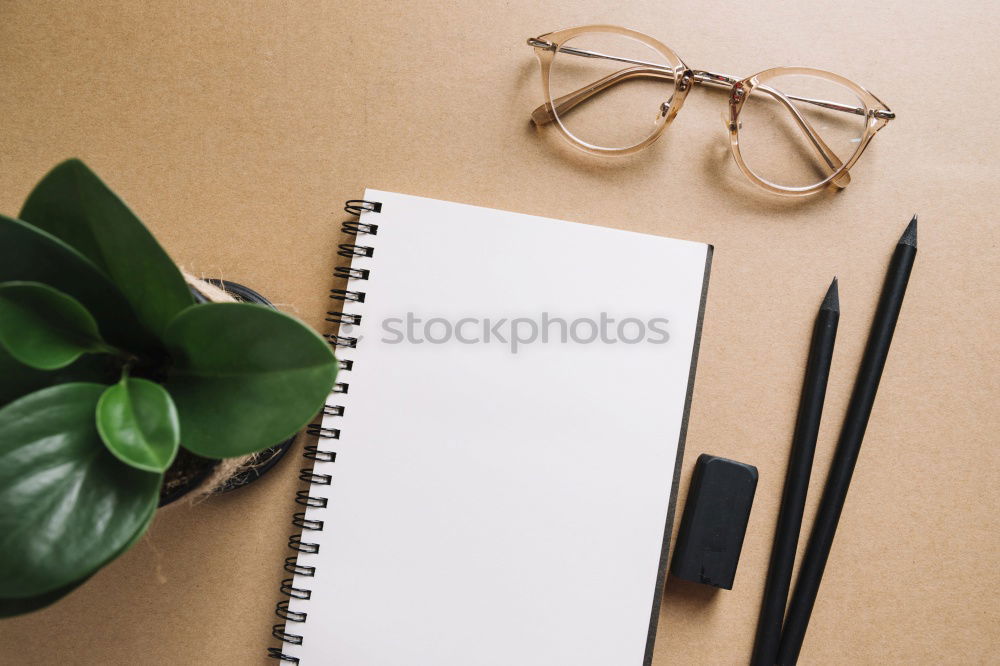 Minimal work space, Top view flat lay