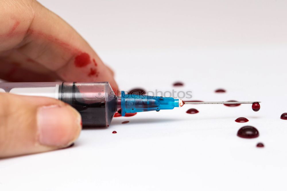 Similar – Foto Bild NEEDle Spritze Kanüle