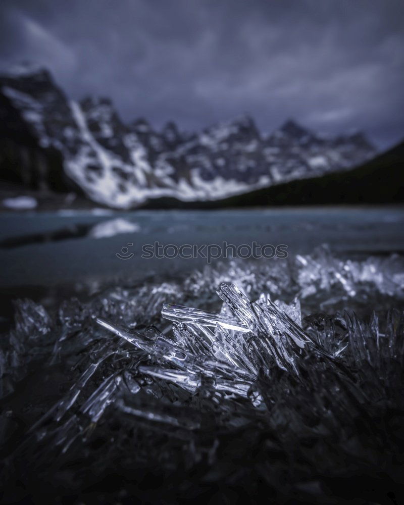 Similar – schmelzender Gletscher