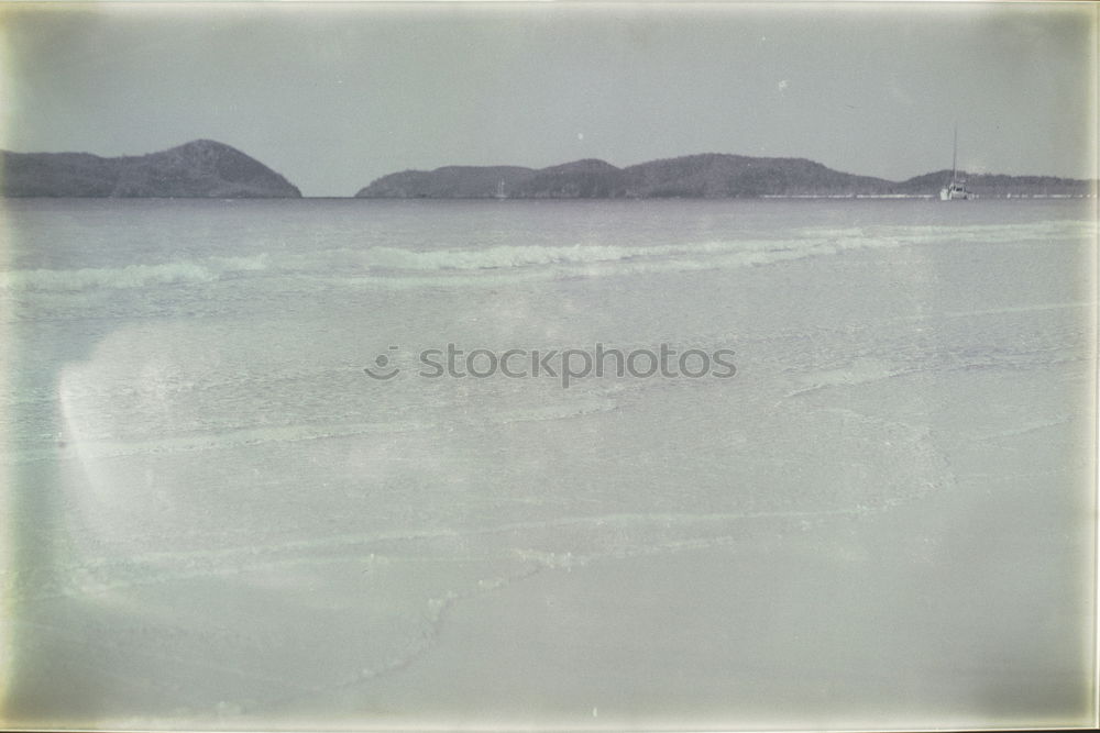 Similar – Strand Meer und Felsen in Griechenland. Landschaft, Natur und Umwelt. Urlaub, Erholung. Menschenleer