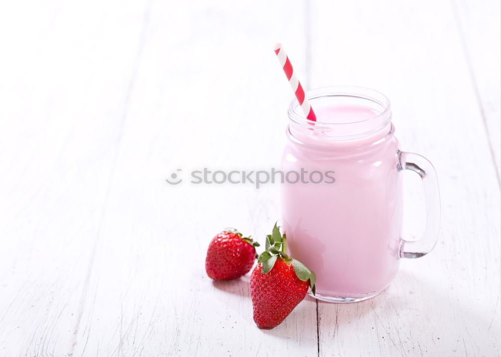 “A strawberry shake, please.”