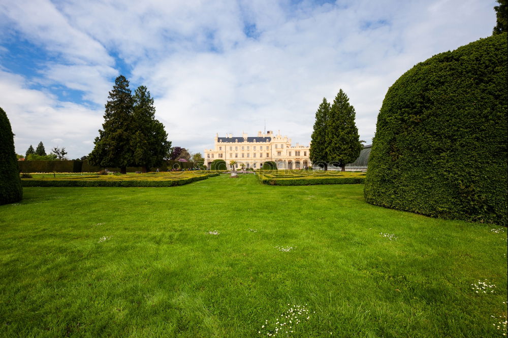 Foto Bild Klassizistische Hausfassade