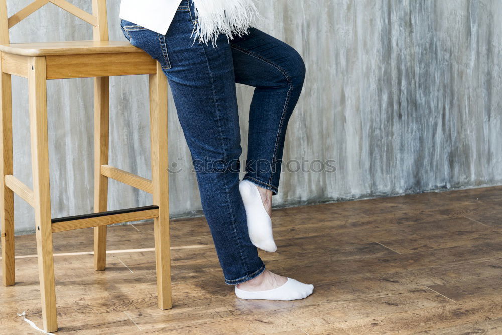 Tube jeans & chucks Woman