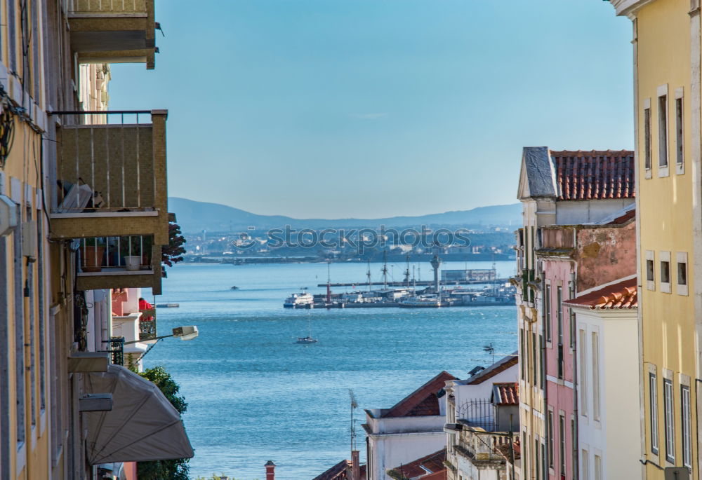 Protecting Lisbon Town