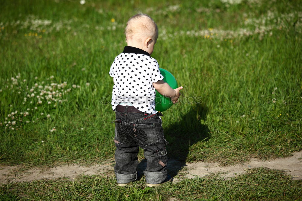 Similar – papa ist größer. blond