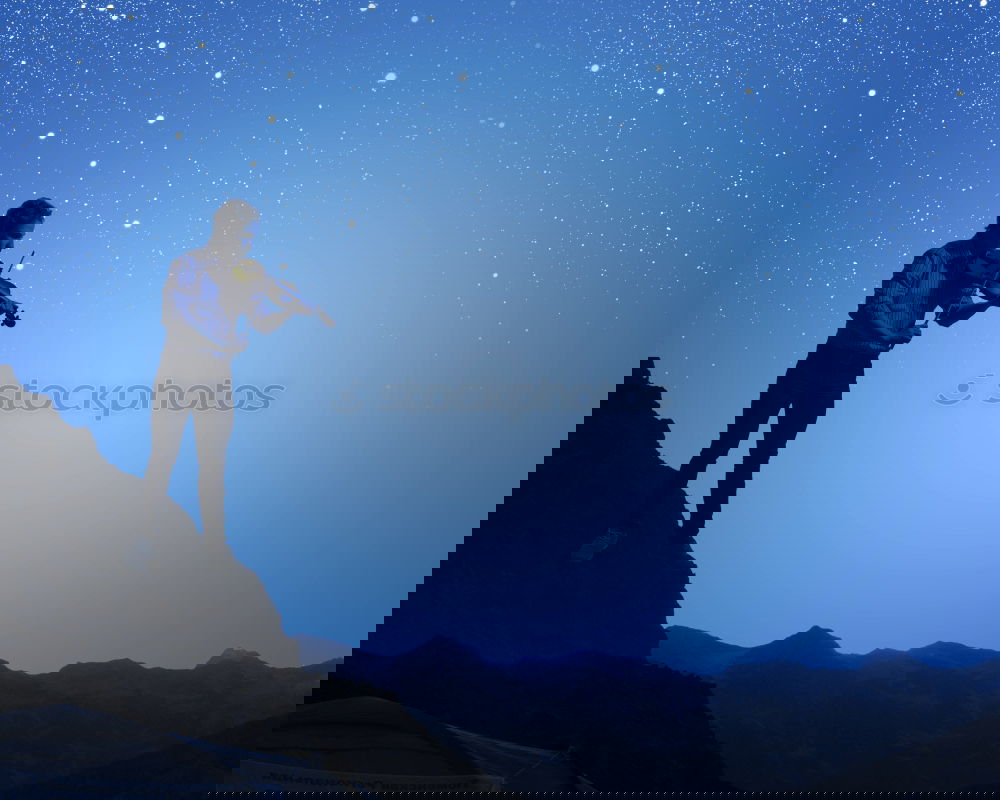 Similar – Foto Bild Silhouette eines Fotografen bei Sonnenaufgang
