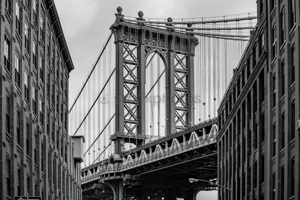 Similar – Brooklyn-Bridge Laterne