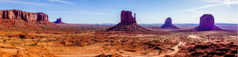 Similar – Monument Valley – 2 Buttes