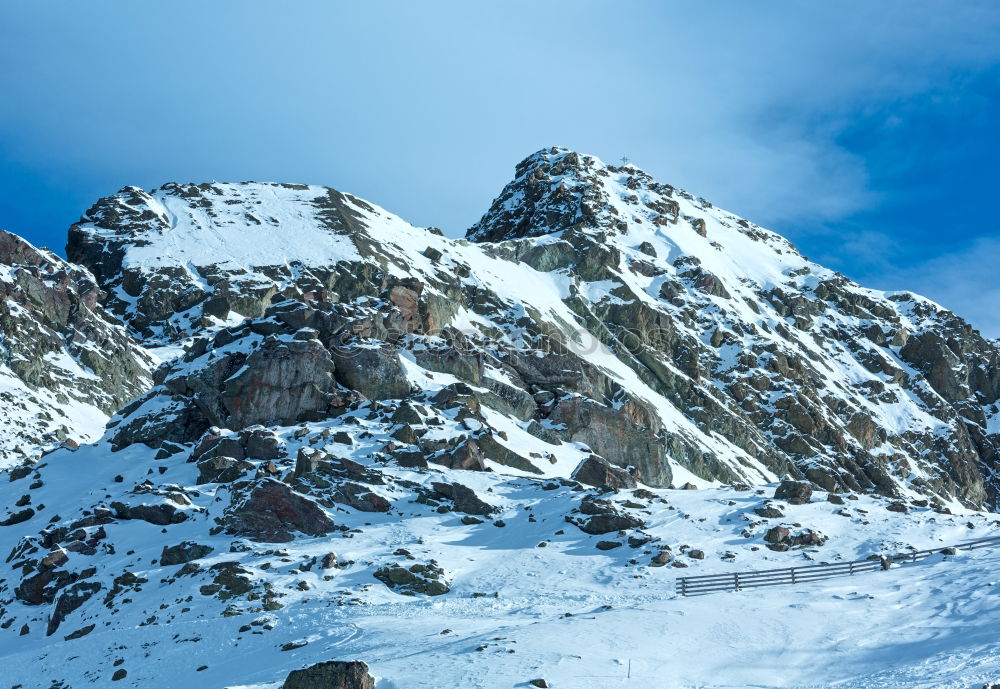 View from the Dachstein onto the mountain ridge to Dirndl (upright)