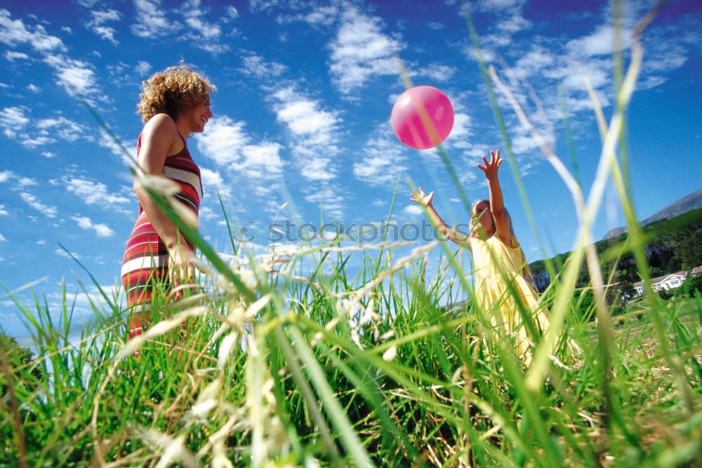 Similar – Foto Bild GARTEN Kind Kleinkind 1