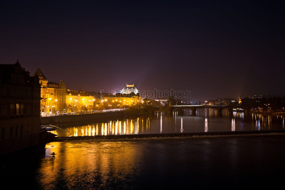 Dresden@Night Reflection