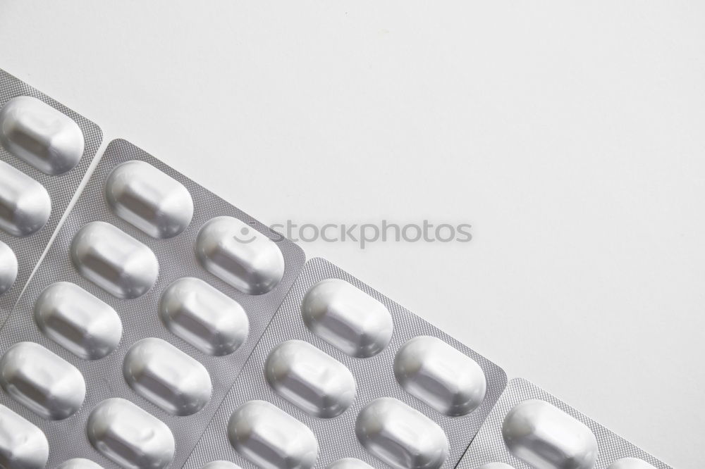 Tablets in blister packaging