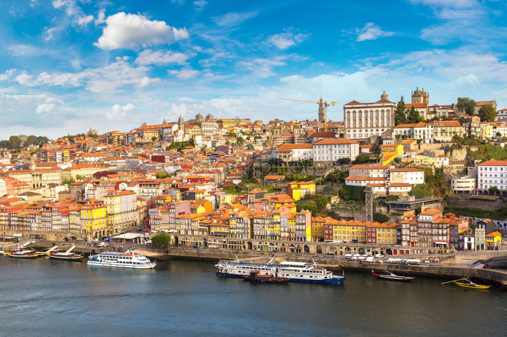 Similar – Luftaufnahme des Stadtzentrums von Porto am Abend, Portugal