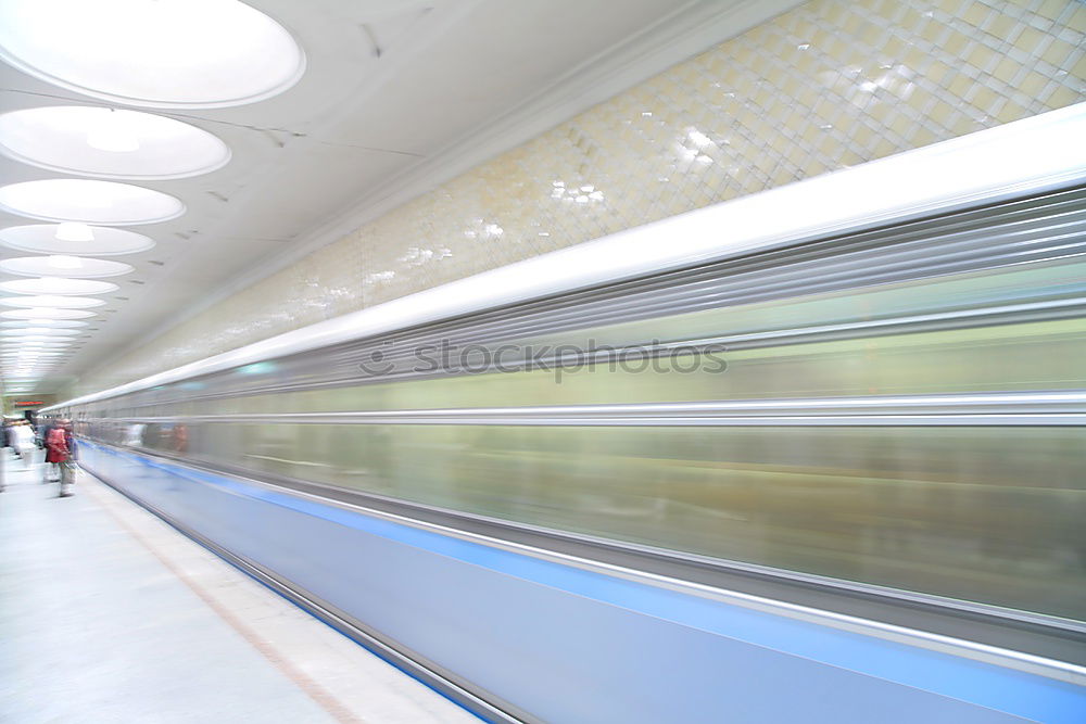 Similar – Foto Bild bahnhof_zug Eisenbahn