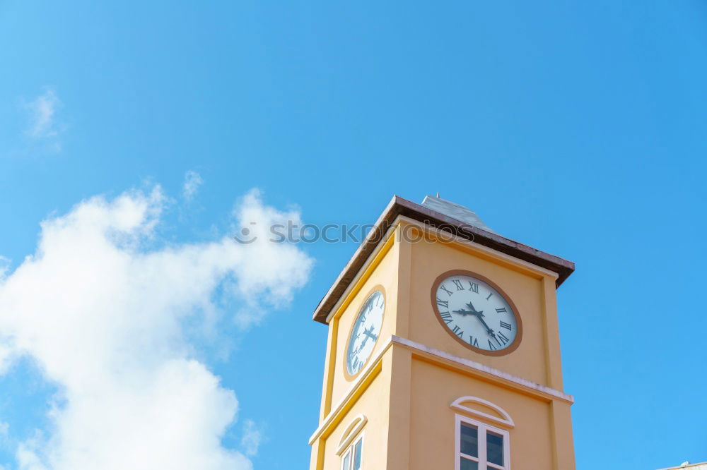 Similar – Foto Bild zeit Uhr Zeit Haus